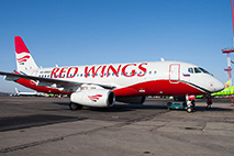 ГТЛК передала в эксплуатацию авиакомпании Red Wings самолет SSJ 100